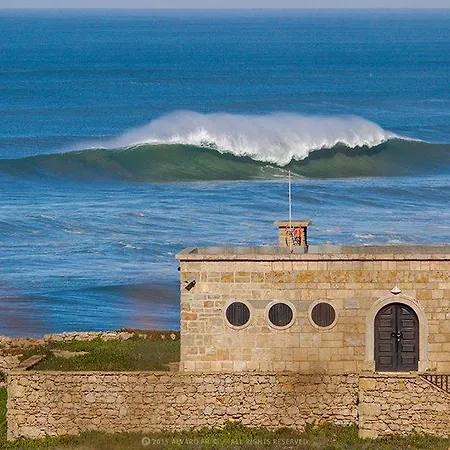 Guest house Surf Coxos Ribamar (Torres Vedras)