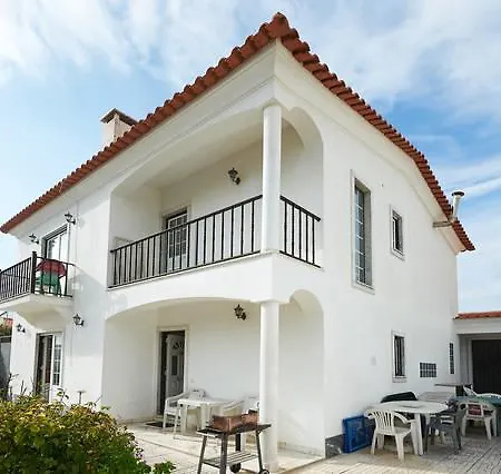 Guest house Surf Coxos Ribamar (Torres Vedras)